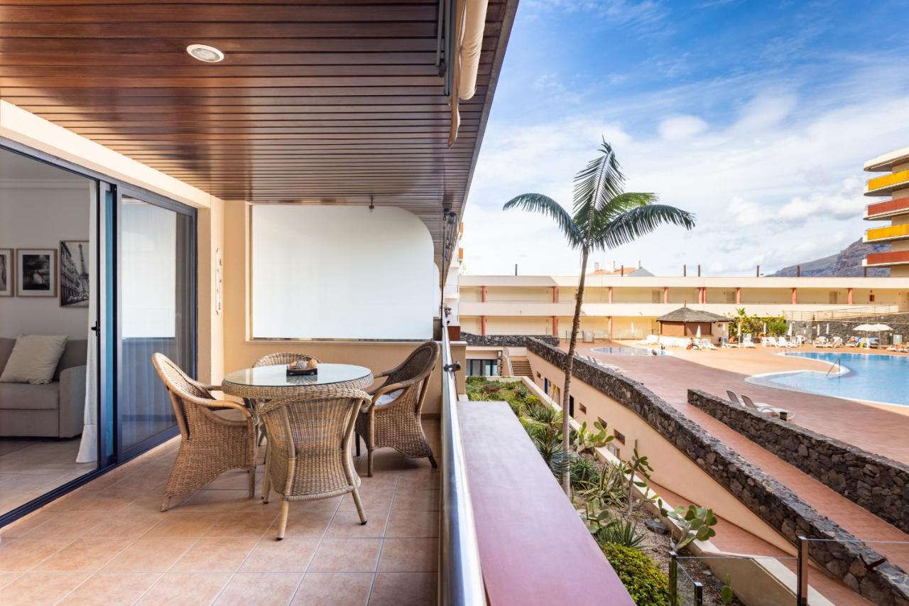 Balcon De Los Gigantes With Pool View Puerto de Santiago  Kültér fotó
